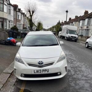 2013 Toyota Prius Plus 7 seaters hybrid with original